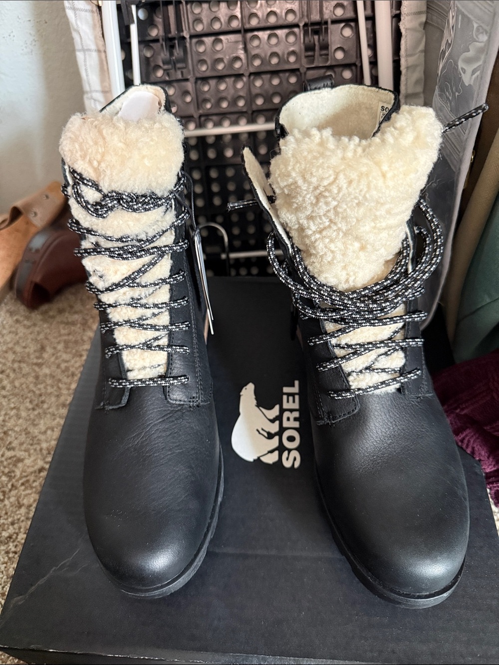 SOREL Emelie Genuine Shearling Lamb Fur Short Lace-Up Boot, Black, Size 9, NWT
